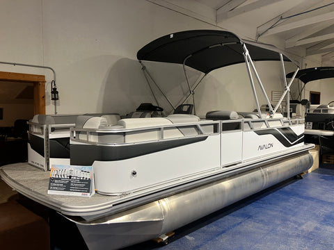 **SALE PENDING** Avalon 21' Venture CRB TS "enclosed rear bench" #68275