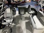 Avalon 17 VENTURE REAR FISH #71985